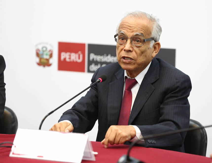 Pedro Castillo a periodistas: “No voy a responder, es un tema que está en investigación” (sobre informe que propone inhabilitarlo)