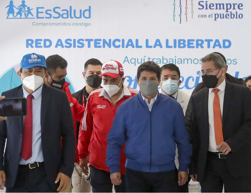 Pedro Castillo anuncia disposición de Telefónica de saldar sus deudas con el Estado