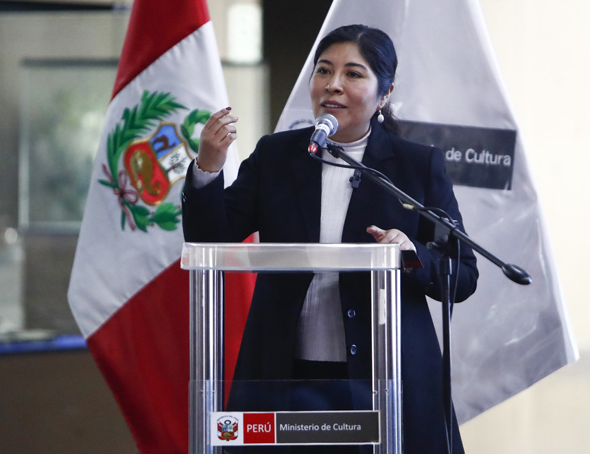 Betssy Chávez pone en tela de juicio investigación preliminar abierta en su contra por la fiscal Benavides