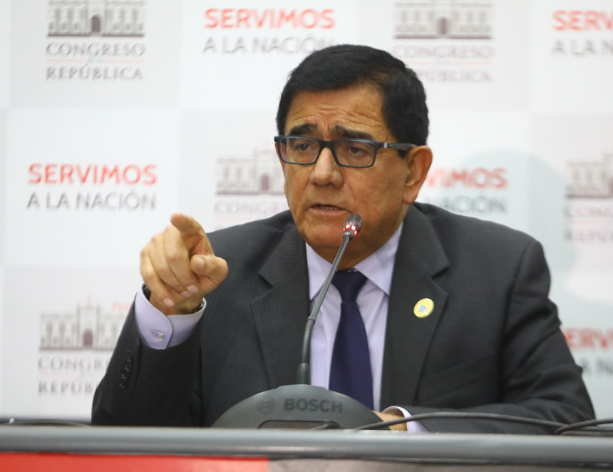 Ucayali: Devida entrega equipamiento para la producción de peces amazónicos en Campo Verde