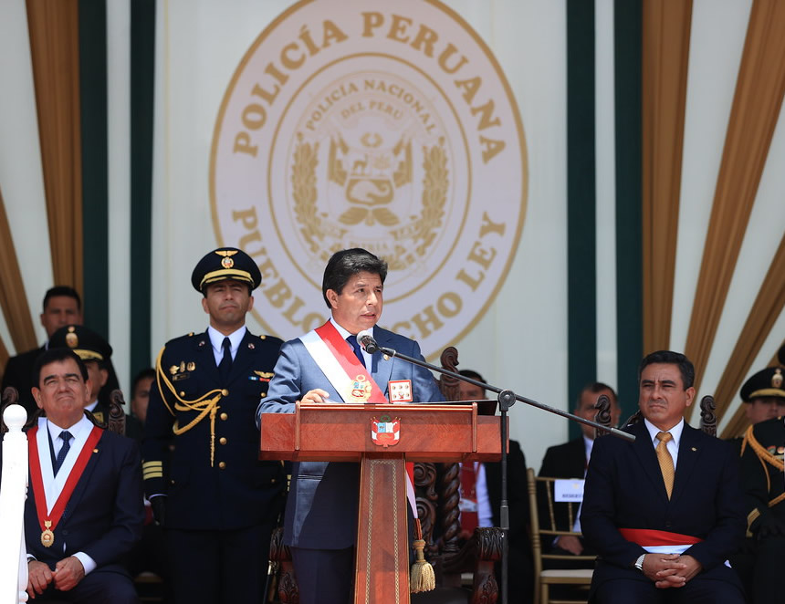 Aníbal Torres anuncia que pasa a la clandestinidad ante una posible orden de detención en su contra