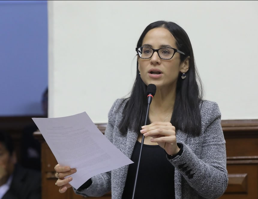 Congreso rechazó informe que acusaba a cuatro congresistas llamados “niños” en tensa sesión que casi sale de control