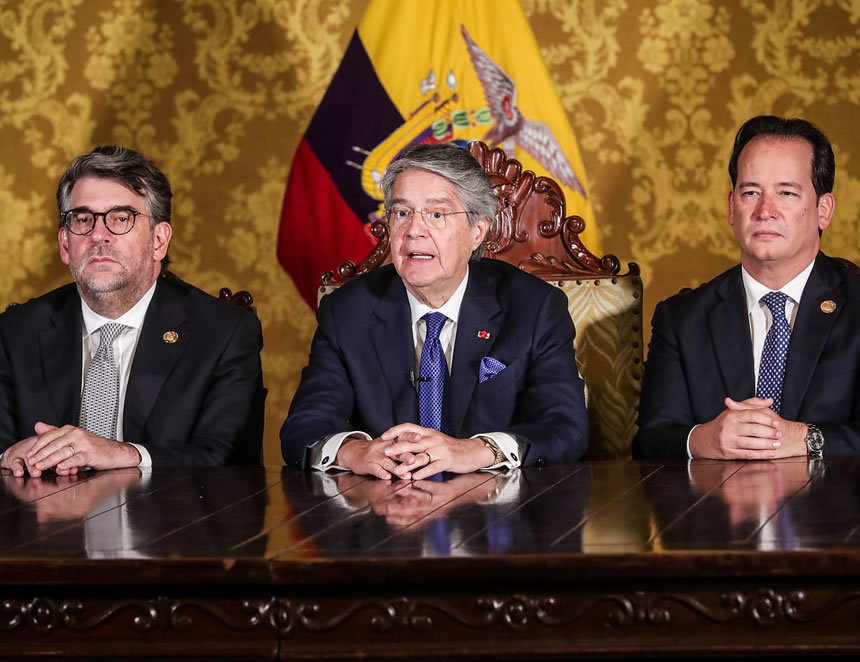 AMLO responde al Congreso peruano: ”Es mucho pueblo, mucho pueblo el de Perú para tan poco gobierno”