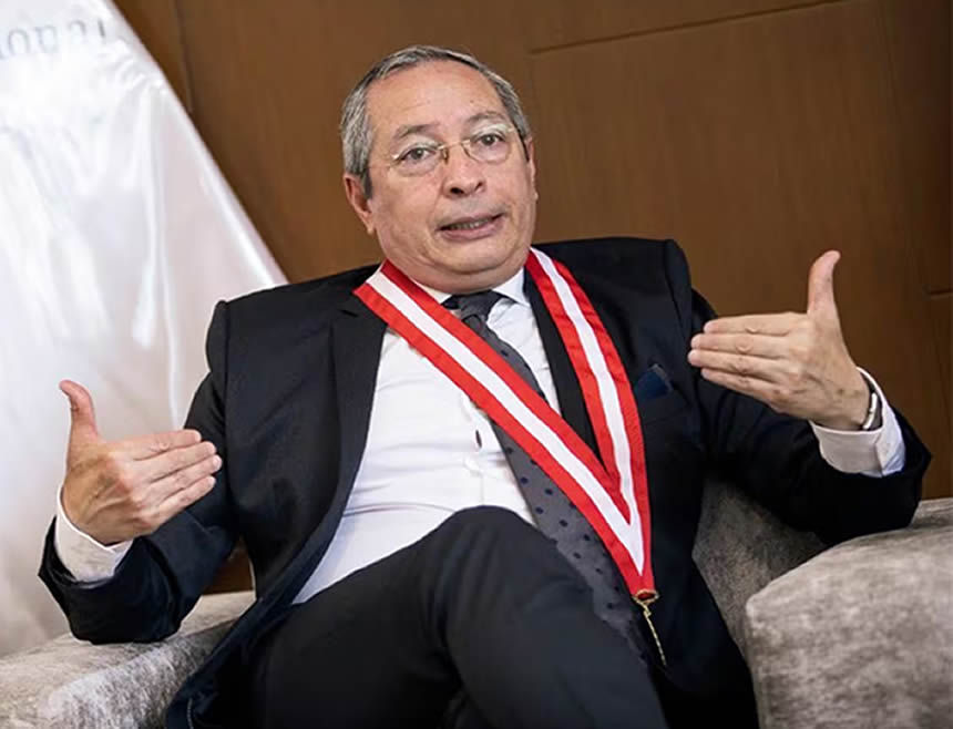 Gustavo Adrianzén: ¿Por qué permitió que el Víctor Torres continúe como ministro del Interior?