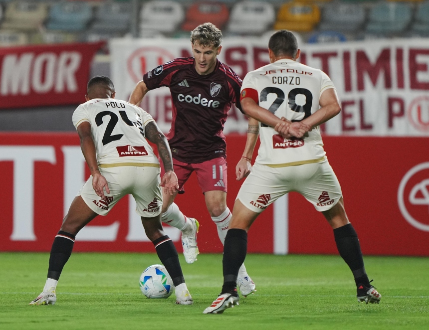 ¡Histórico! Universitario venció 1-0 a Barcelona en Ecuador por Copa Libertadores