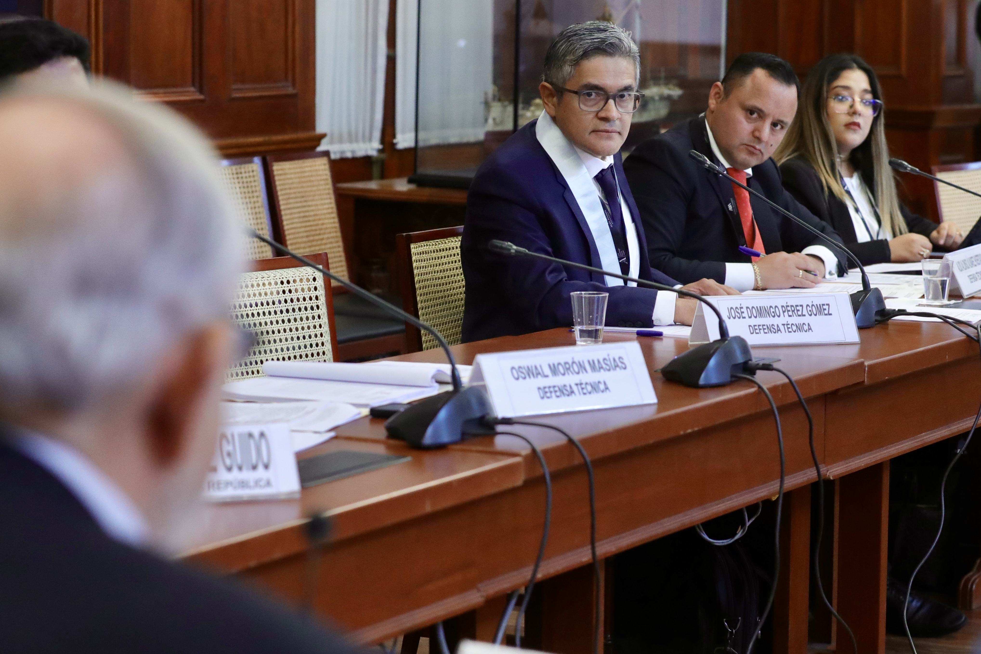 Jorge Montoya corta microfóno a José Domingo Pérez cuando ejercía la defensa técnica a favor de Pedro Castillo en el Congreso