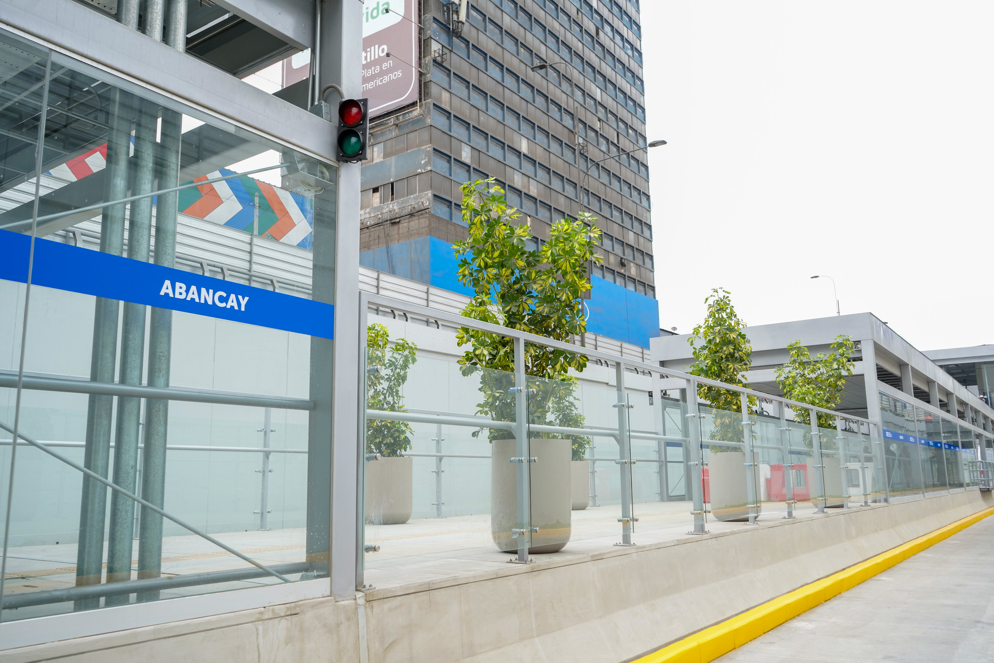 Interconexión directa entre el corredor del Metropolitano y la Estación Grau de la Línea 1 del Metro registra un nivel de ejecución del 97 % (Foto: ATU)