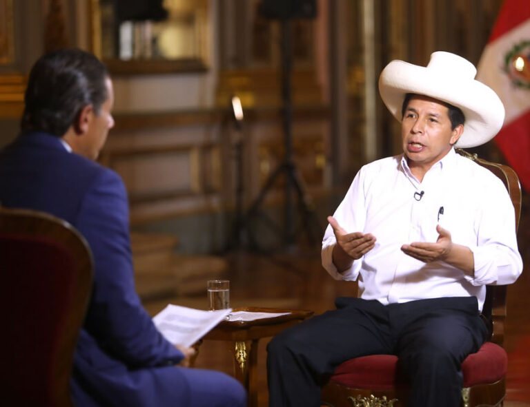 Pedro Castillo lanza idea de consultar al pueblo si aceptaría o no conceder a Bolivia  una salida al mar