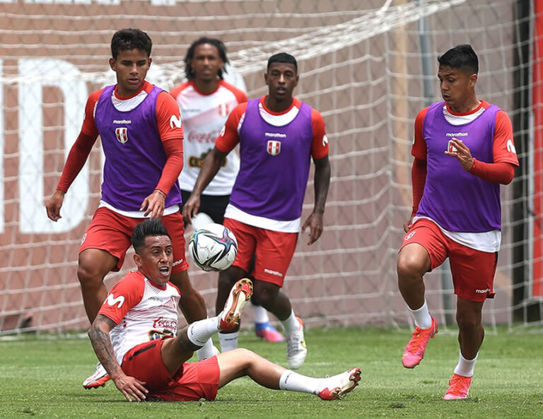 Selección peruana : Entrenamientos del once nacional antes de partir a Barranquilla