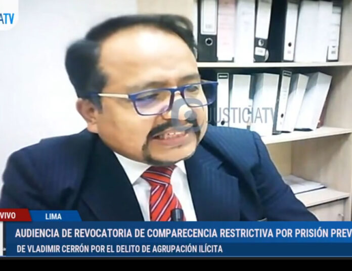 Fiscal Especializada en Delitos de Corrupción de Funcionarios, Leopoldo Lara Vásquez (Captura Justicia TV).