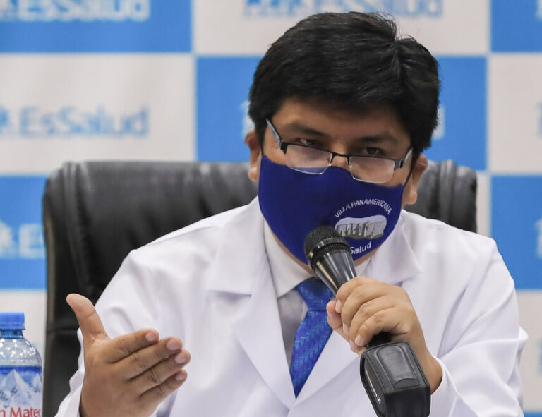 Gobierno nombra a Gino Ávila Herrera como presidente de EsSalud y deja como consejero a Mario Carhuapoma
