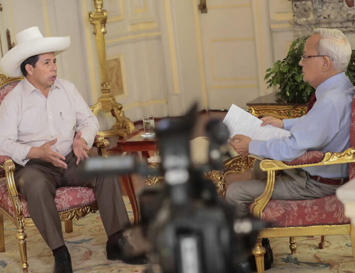 Pedro Castillo en entrevista con César Hildebrant (Foto: Presidencia de la República).