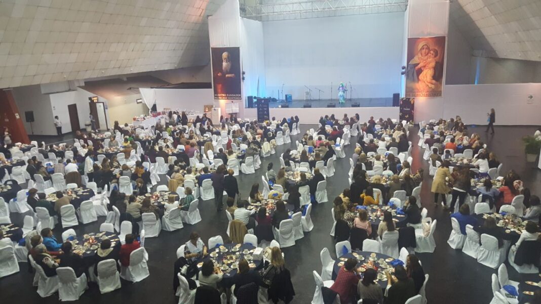Centro de Convenciones María Angola (Foto: María Angola).