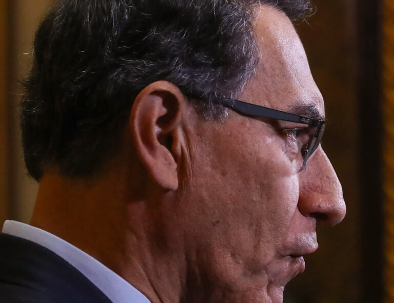 Martín Vizcarra se une a voces que buscan la interrupción del mandato de cinco años de Pedro Castillo