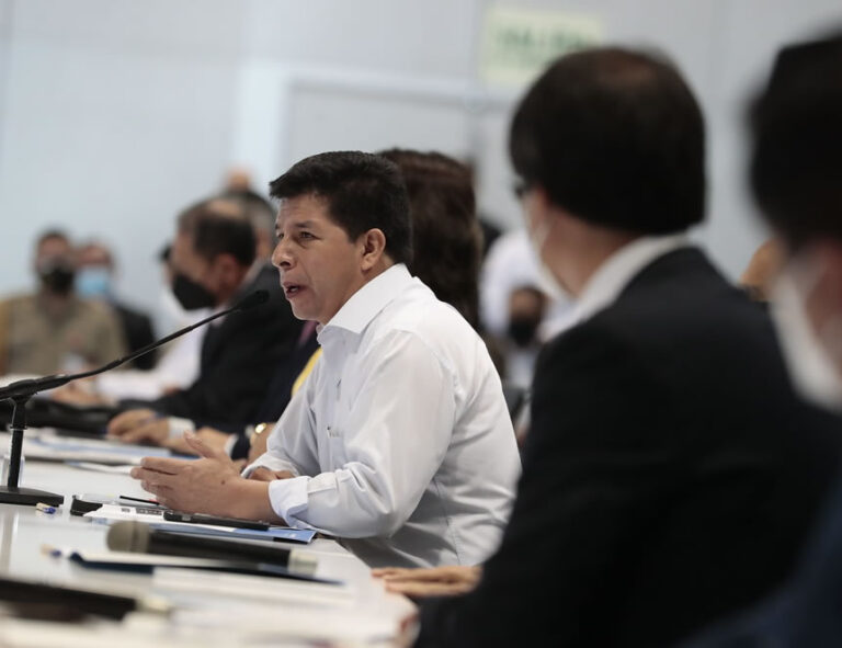 Pedro Castillo a los ministros: “Atiendan a los gobernadores y no  piensen en amistades sino en responsabilidades”