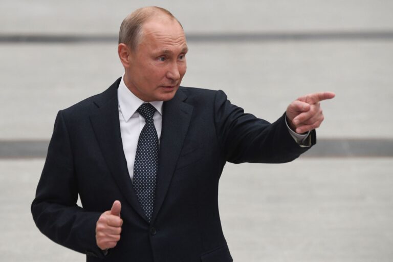 Rusia efectúa ejercicios nucleares pese a tensión en Ucrania