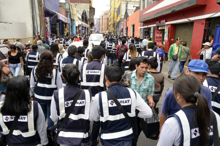SUNAT: Dictan medidas tributarias que buscan aumentar la base de contribuyentes y combatirán la elusión y evasión