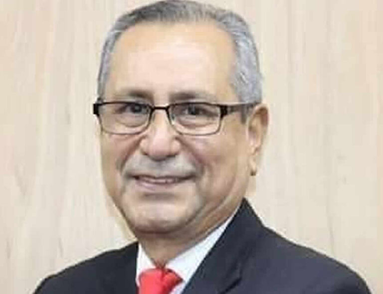 CAL: César Bazán Naveda ganó e inmediatamente fue proclamado ganador del decanato