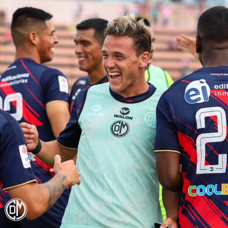Toneo Apertura:  Municipal sigue de líder y no pasó nada en Cristal con el retorno de Yotún