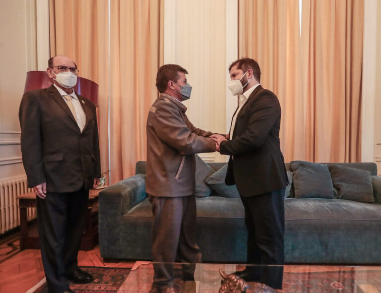 Pedro Castillo sostuvo reuniones con su par de Ecuador y con el presidente electo de Chile, Gabriel Boric
