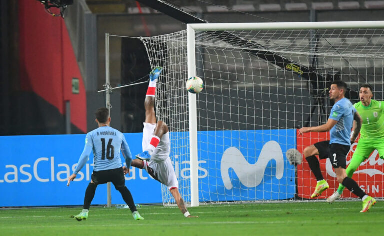 FPF presentó reclamo ante la FIFA por el gol no validado marcado a Uruguay