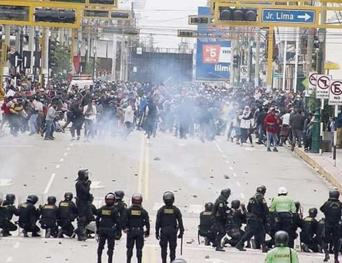 Movilizaciones en el centro de Huancayo (Foto: Info Huancayo Perú)