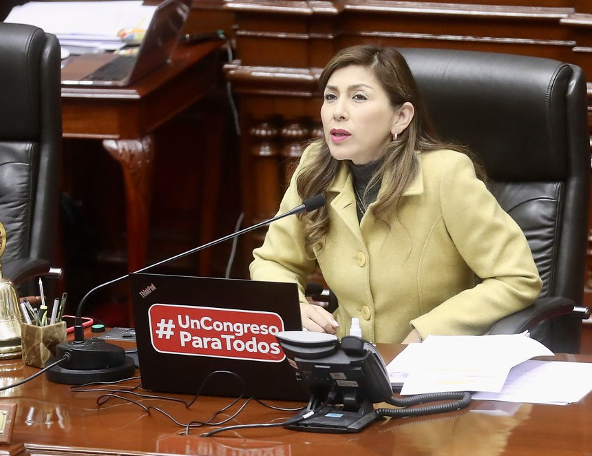 Martín Vizcarra: L a subcomisión aprobó, por unanimidad (9 votos), el informe de calificación que declara improcedente la DC 627, formulada por la suspendida fiscal de la nación, Delia Espinoza Valenzuela, contra el congresista Héctor Ventura Angel,