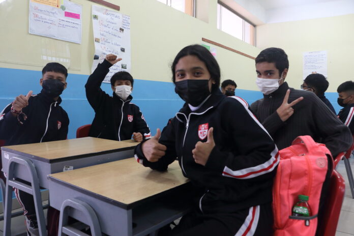 Niños con mascarillas en los colegios (Foto: Minedu).
