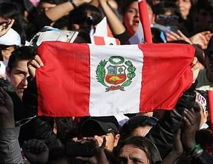 Manifestación de peruanos en el exterior (Foto: PEX).