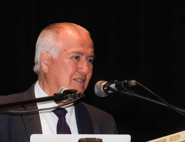 López Chau en Tacna: “Todo el poder a las regiones”