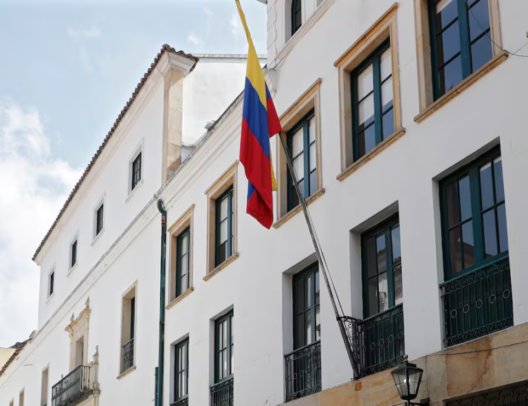 Chinería:  Cancilleres de Perú y Colombia ratifican encuentro de comisión mixta programada en Lima