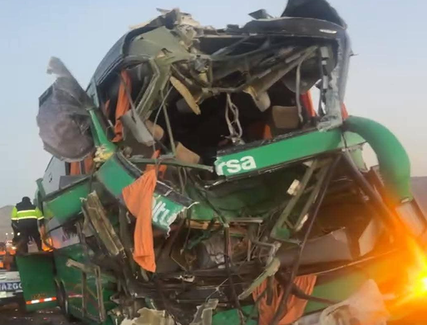 Choque de buses en Casma sin fallecimientos (Foto: Chiclayo Noticias).
