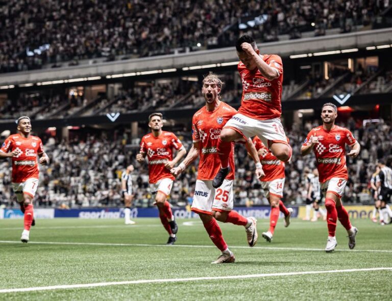 ¡El Papá! Cienciano clasificó a octavos de final de Copa Sudamericana