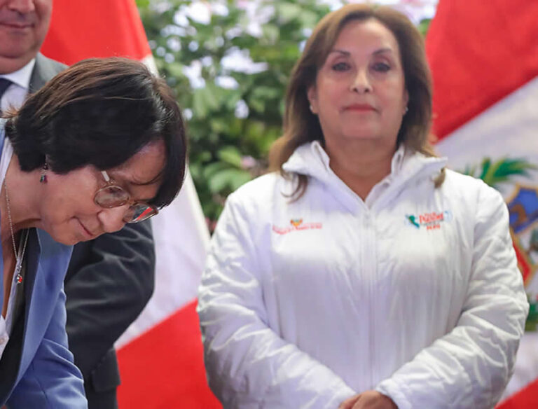 Dina Boluarte cercada: Fiscalía pidió 18 meses de impedimento de salida del país de expresidente