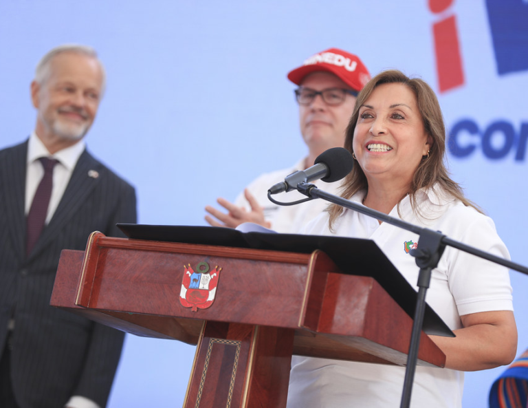 Dina Boluarte: “Nos acusan con falsedades, inventan historias y crean engaños”