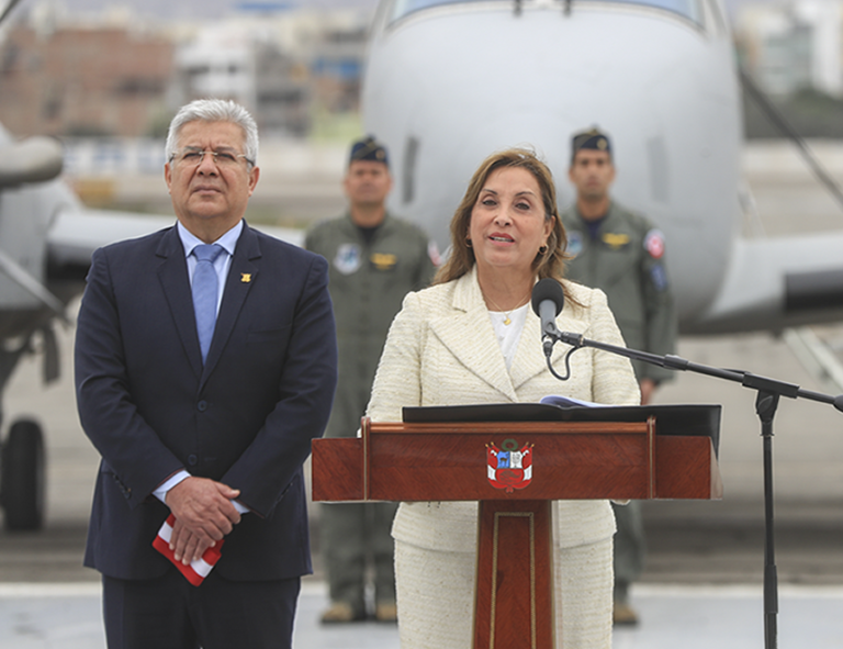 Dina Boluarte llama “voces perversas” a críticos de la compra de aeronaves