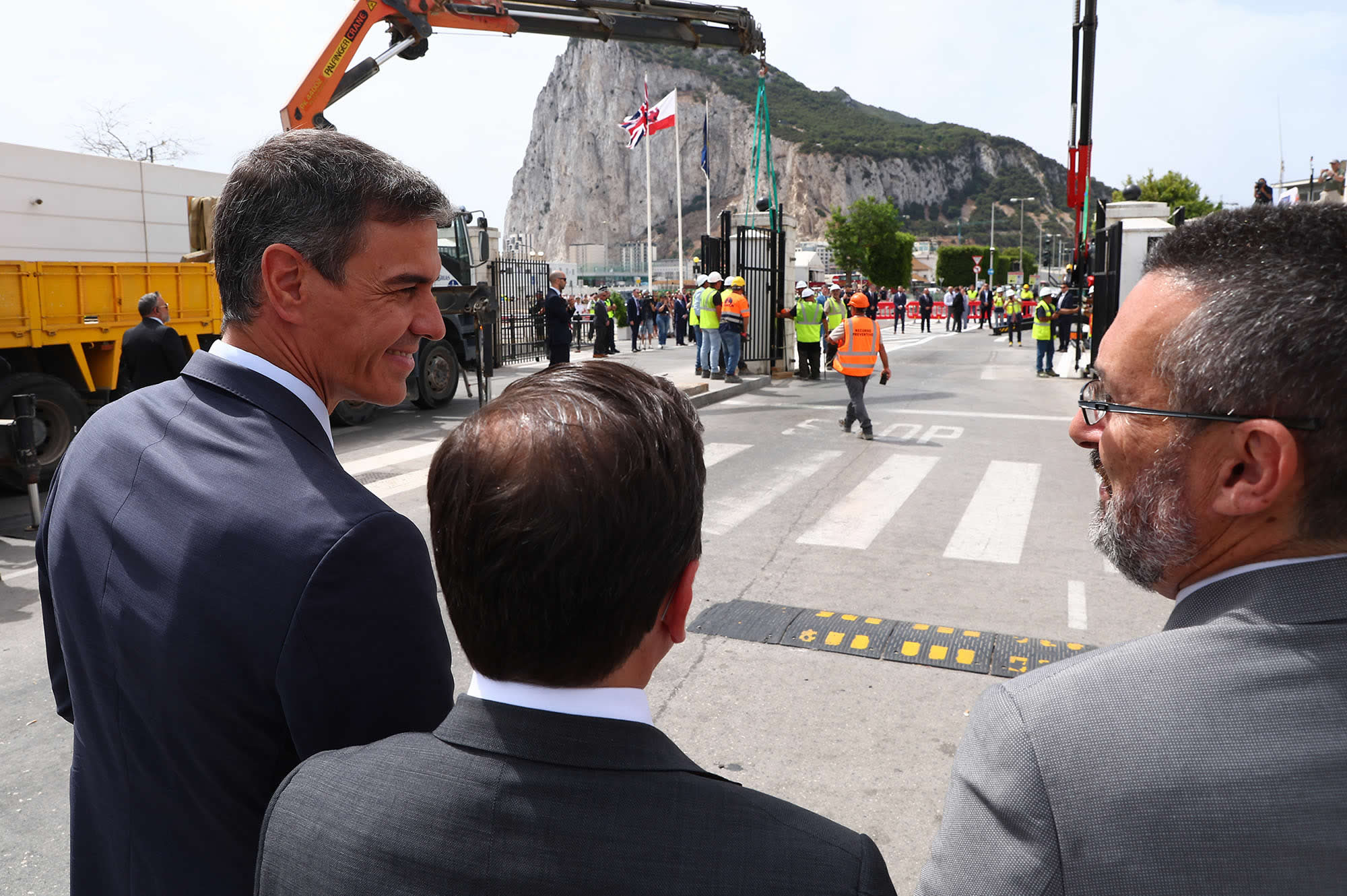El fin de la Verja: El Campo de Gibraltar derriba el último muro de Europa continental (Foto: Pool Moncloa/www.lamoncloa.gob.es).