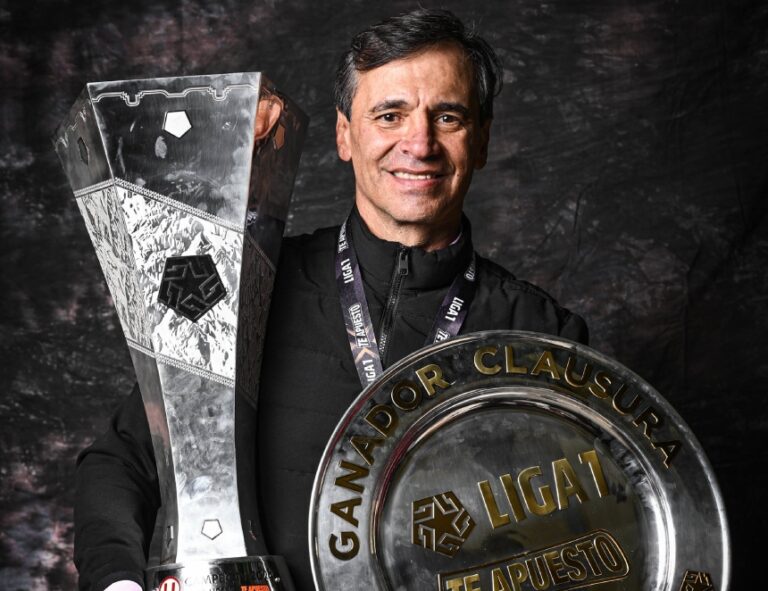 Fabián Bustos se despidió de Universitario: las críticas al fútbol peruano