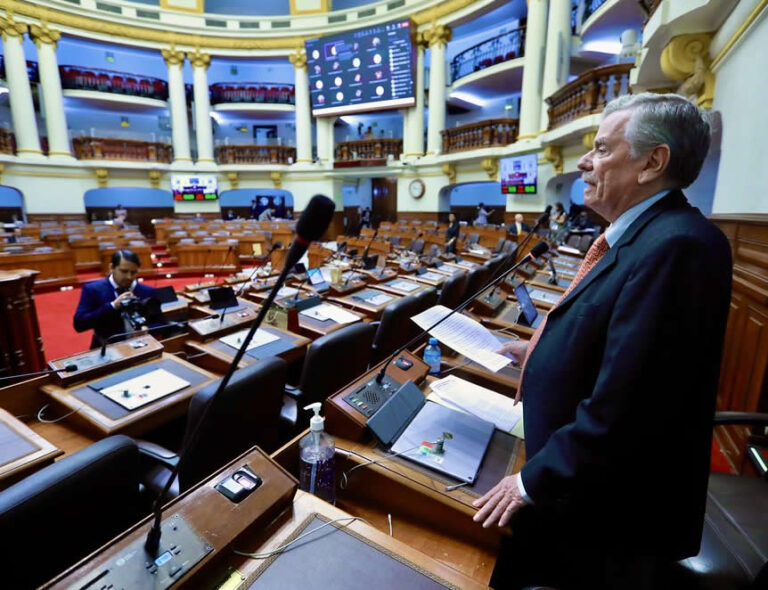 Partidos políticos con financiamiento privado: en 2025:  Permanente restituyó ley
