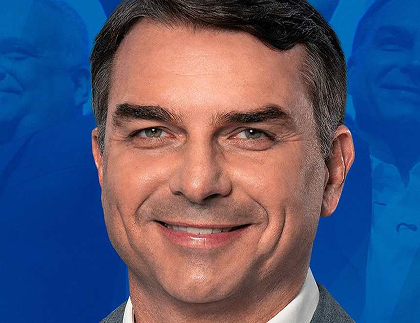 El hijo del expresidente hoy con detención domiciliaria lidera la primera vuelta ante el presidente Lula da Silva (Foto: Facebook).