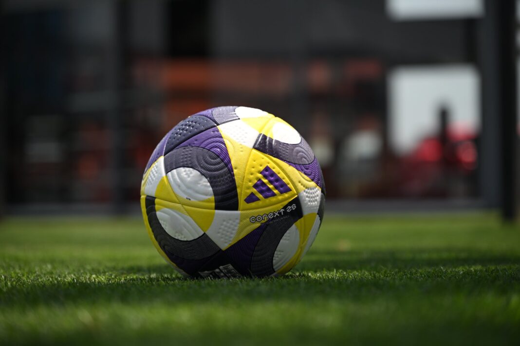 Conext 25 será el balón de la Liga 1 en el año 2025. (Foto: Liga 1)