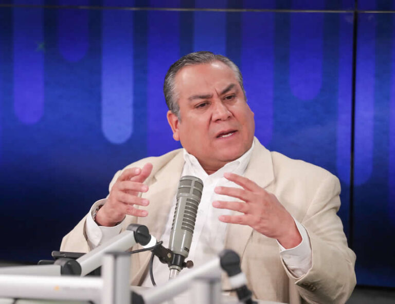 Gustavo Adrianzén no descarta la reestructuración del aparato público en lo que resta de gestión al Gobierno