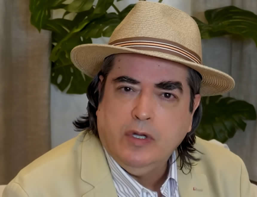 La estadística es fría; el respaldo de Jaime Bayly no ha logrado inclinar la balanza hacia la victoria de su candidata (Foto: Facebook).