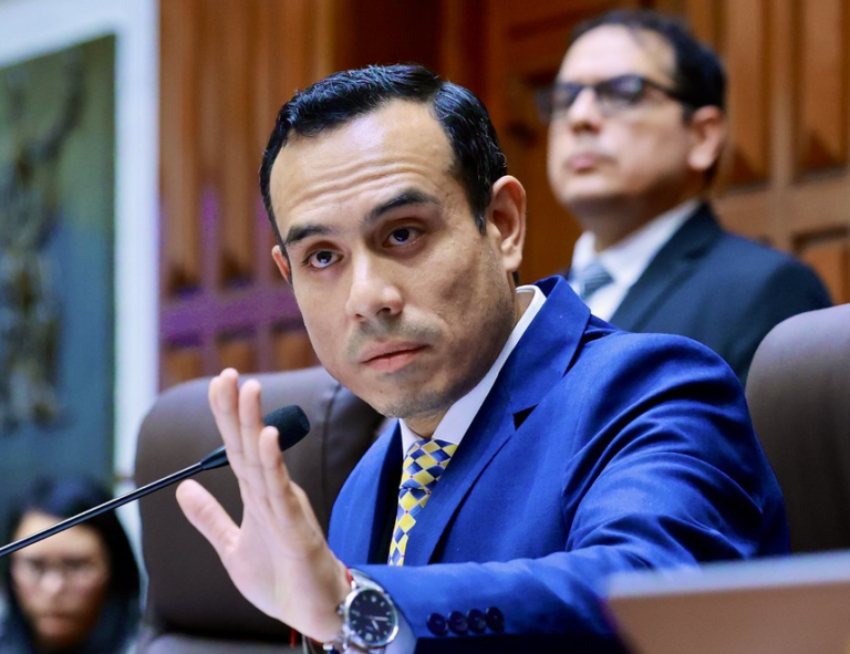 Reelección de rectores: presidente del Congreso quiere reelección inmediata de rectores