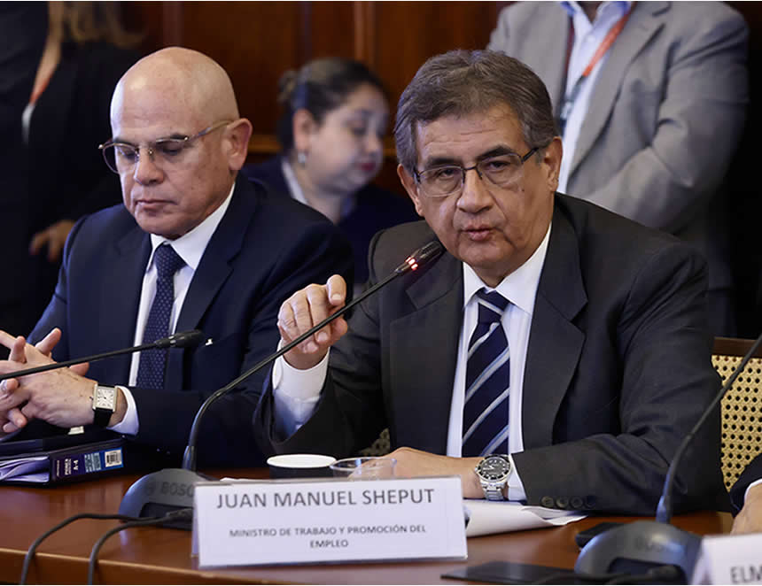 “No permitamos que una minoría audaz” impida un pronunciamiento favorable” afirmó en la Comisión de Constitución el titular de Trabajo, Juan Sheput