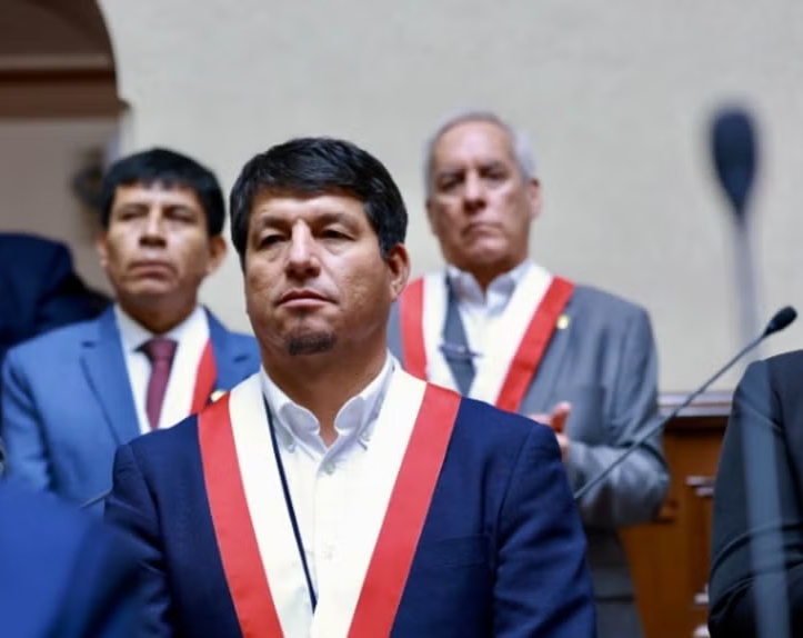 Expareja del parlamentario por Cusco lo denunció por agresión física y psicológica (Foto: Facebook).