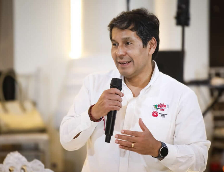 Julio Demartini: Fiscalía pide impedimento de salida del país salida de exministro