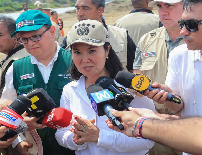 Keiko Fujimori aún no toma una decisión sobre la  continuidad del CG PNP, general Oscar Arriola