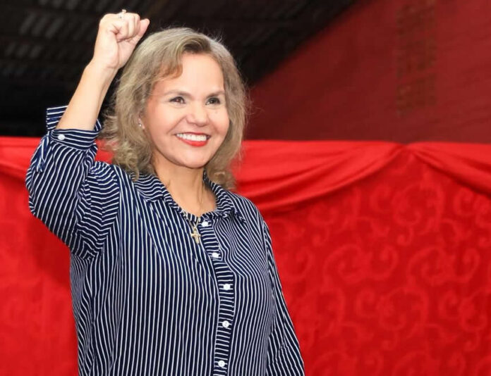Lilian Samaniego lanza su precandidatura para las presidenciables del 2028 en Paraguay.