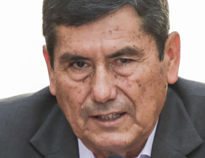 Luis Arroyo ratifica compra de aviones F-16 y asegura que el proceso es 